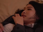 被學生拜託下以只做一次的約束下同意做愛後 本庄鈴